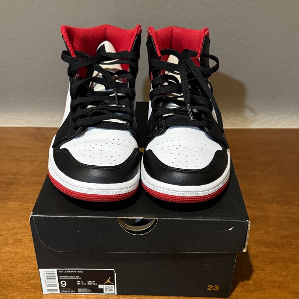 Jordan Sneakers Black Red White